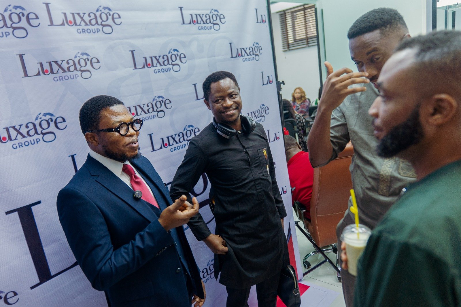 Luxage team